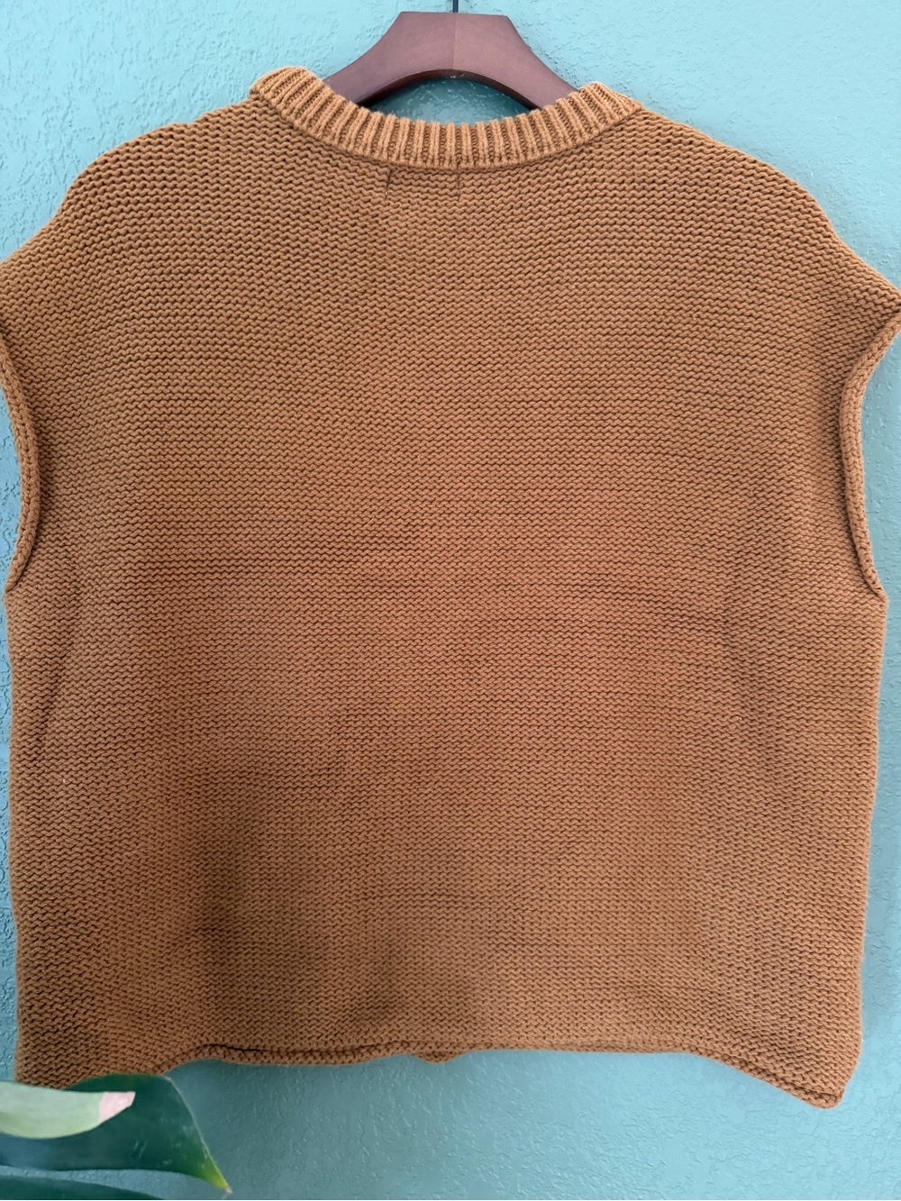Universal Thread Brown Boxy Knit Sweater Vest Small - Picture 2 of 4